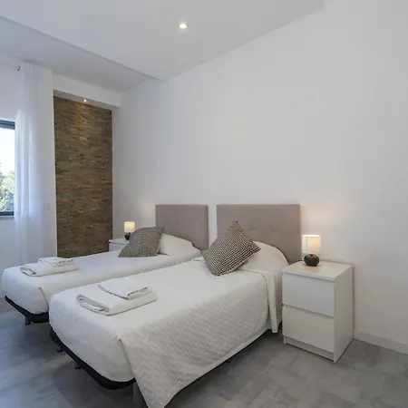 B96 - Naus Flat In Lagos